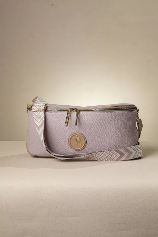 Crossbody με ιμάντα και casual logo