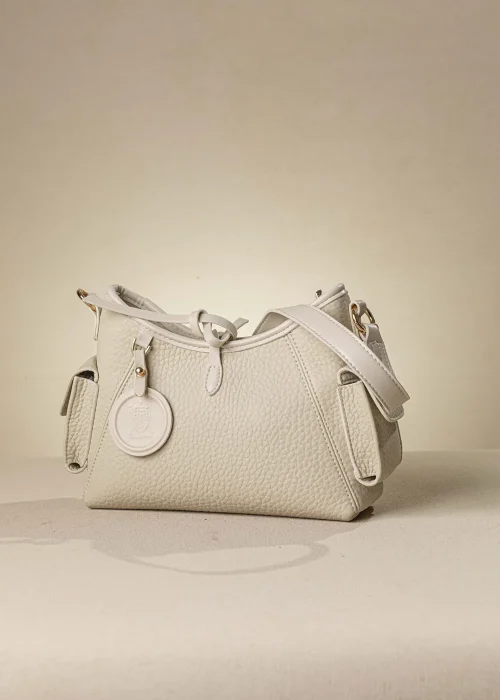 AB16 ivory 1