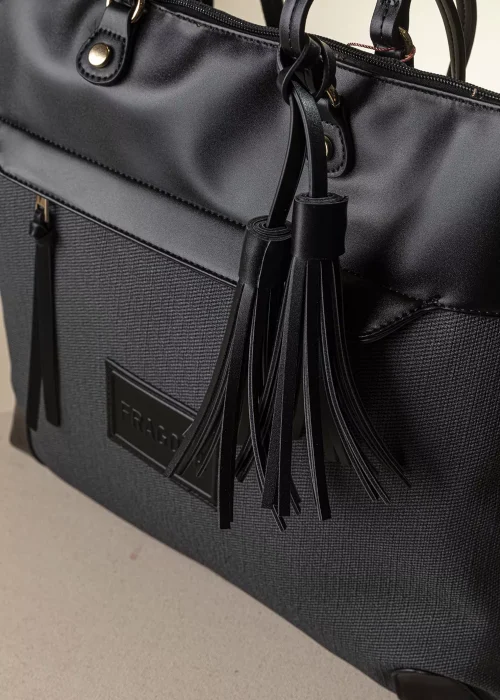 FE227 T black 2