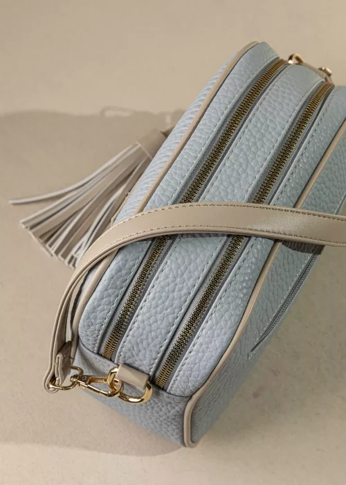 FH704 light blue 2