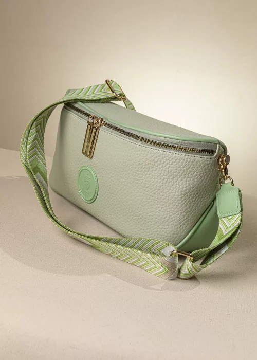 FH706 light green 2
